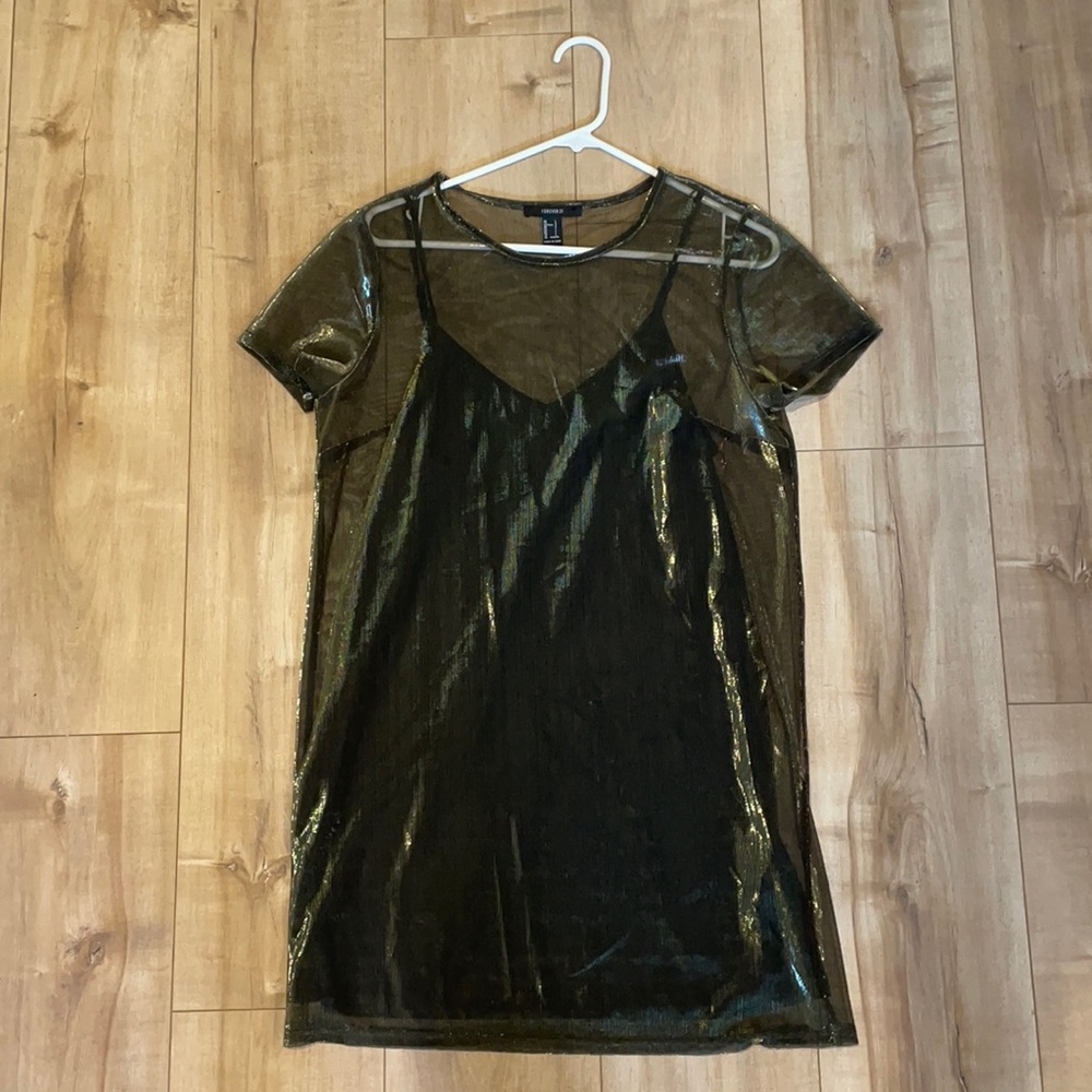 Women’s Size Large Gold and Black T Shirt Dress
